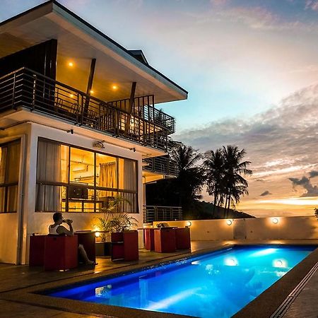 Av Suites Puerto Galera Exteriér fotografie