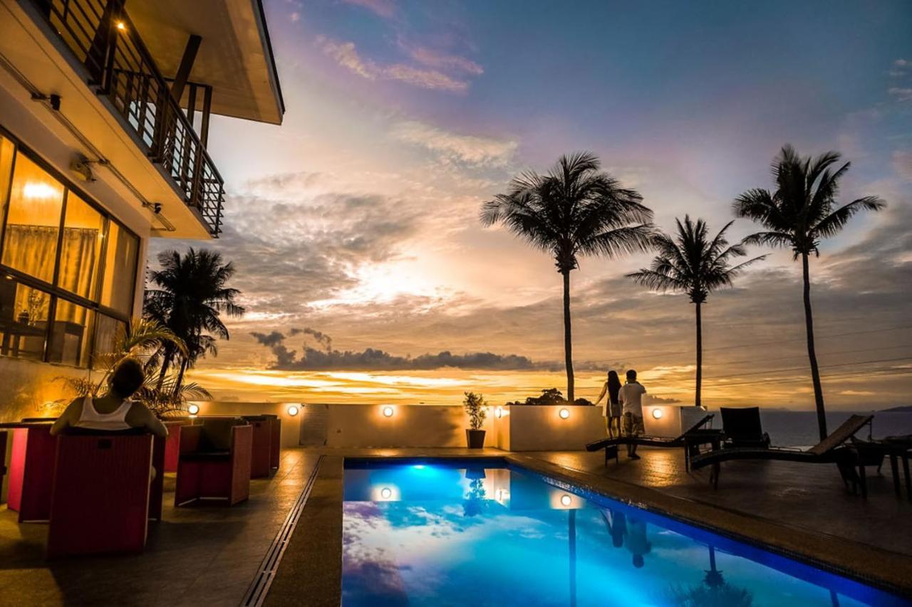 Av Suites Puerto Galera Exteriér fotografie