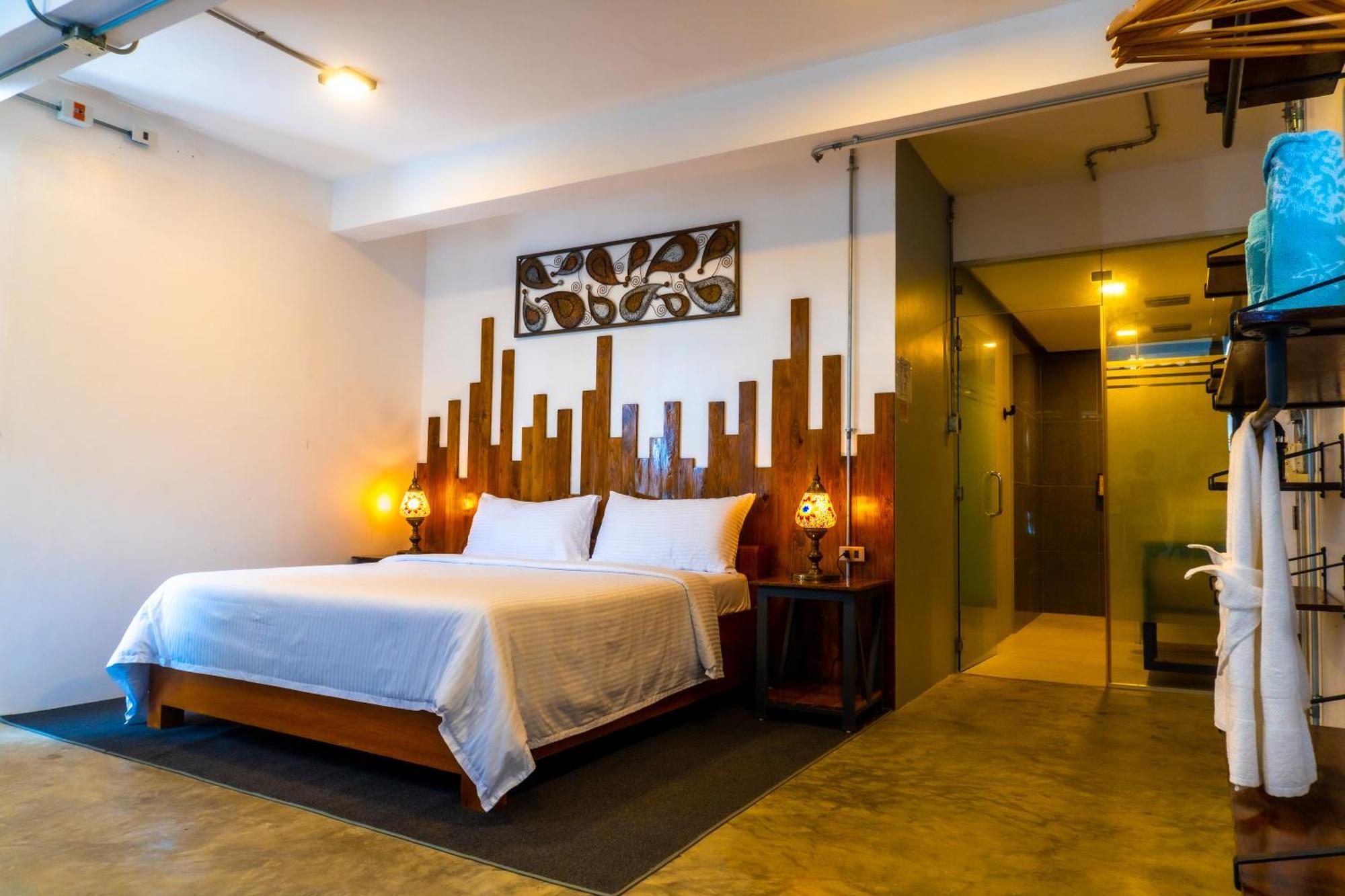 Av Suites Puerto Galera Exteriér fotografie