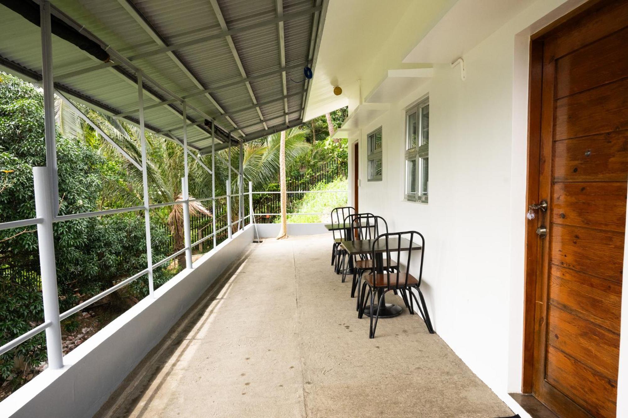 Av Suites Puerto Galera Exteriér fotografie
